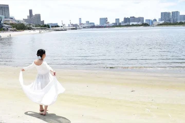 海辺で撮影したマタニティフォト（249枚目）