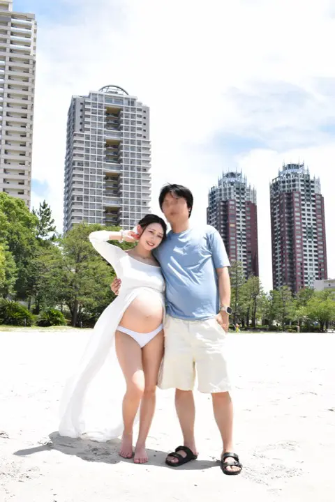 海辺で撮影したマタニティフォト（252枚目）